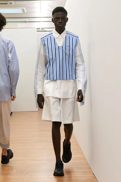Look 33